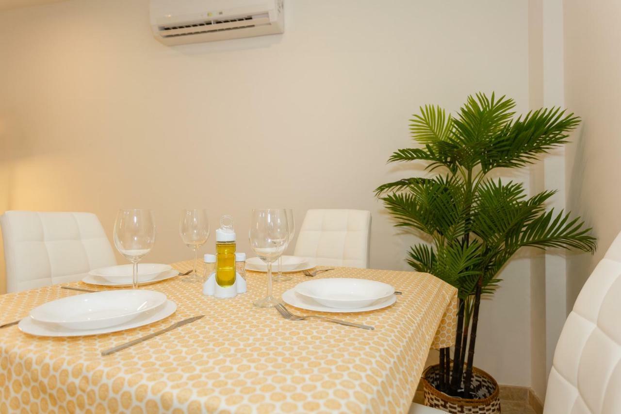 Apartment La Sorpresa Del Genoves By Cadiz4rentals